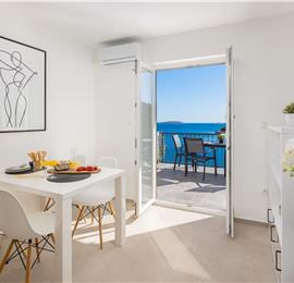 6 Bedroom Waterfront Villa with Pool in Uvala Ljubljeva near Trogir, Sleeps 12-13